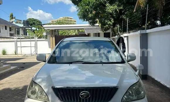 Buy Used Toyota Harrier White Car in Arusha in Arusha Buy Used Toyota Harrier White Car in Arusha in Arusha