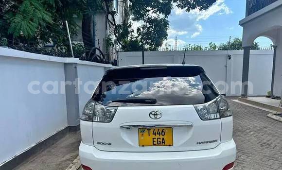 Buy Used Toyota Harrier White Car in Arusha in Arusha Buy Used Toyota Harrier White Car in Arusha in Arusha
