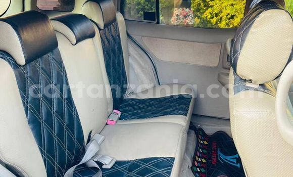 Buy Used Toyota Raum White Car in Bahi in Dodoma Buy Used Toyota Raum White Car in Bahi in Dodoma