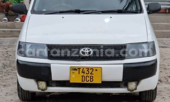 Buy Used Toyota Probox White Car in Bahi in Dodoma
