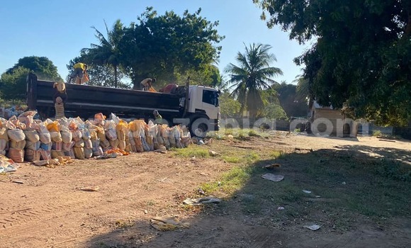 Nunua Ilio tumika Scania Irizar Nyeupe Lori ndani ya Bagamoyo nchini Pwani Nunua Ilio tumika Scania Irizar Nyeupe Lori ndani ya Bagamoyo nchini Pwani