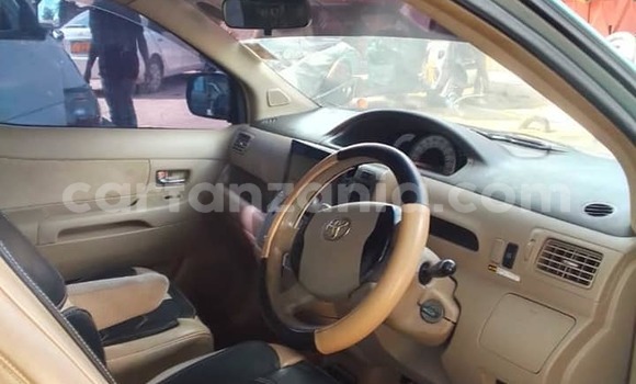 Nunua Ilio tumika Toyota Raum Bluu Gari ndani ya Bagamoyo nchini Pwani Nunua Ilio tumika Toyota Raum Bluu Gari ndani ya Bagamoyo nchini Pwani