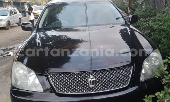 Nunua Ilio tumika Toyota Crown Nyeusi Gari ndani ya Babati Mjini nchini Manyara Nunua Ilio tumika Toyota Crown Nyeusi Gari ndani ya Babati Mjini nchini Manyara