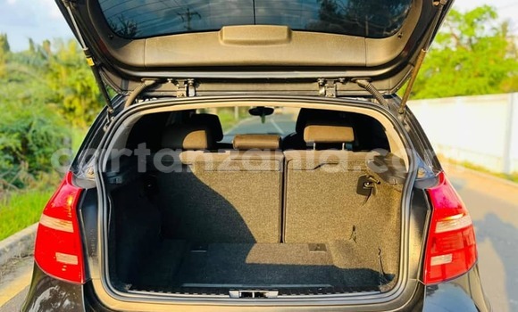 Nunua Ilio tumika BMW 1-Series Nyeusi Gari ndani ya Vijijini vya Babati nchini Manyara Nunua Ilio tumika BMW 1-Series Nyeusi Gari ndani ya Vijijini vya Babati nchini Manyara