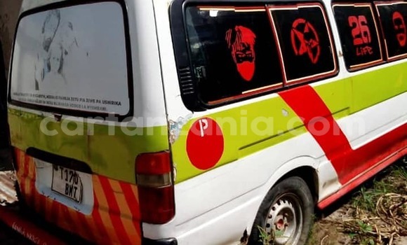 Nunua Ilio tumika Toyota Hiace Nyingine Gari ndani ya Bagamoyo nchini Pwani Nunua Ilio tumika Toyota Hiace Nyingine Gari ndani ya Bagamoyo nchini Pwani