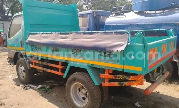 Nunua Ilio tumika Mitsubishi L400 Nyingine Lori ndani ya Bahi nchini Dodoma Nunua Ilio tumika Mitsubishi L400 Nyingine Lori ndani ya Bahi nchini Dodoma