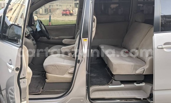 Buy Used Toyota Noah Other Car in Babati Urban in Manyara Buy Used Toyota Noah Other Car in Babati Urban in Manyara