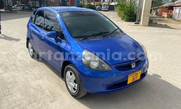 Buy Used Honda FIT Blue Car in Babati Rural in Manyara