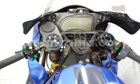 Buy Used Yamaha R1 Blue Bike in Arusha in Arusha Buy Used Yamaha R1 Blue Bike in Arusha in Arusha