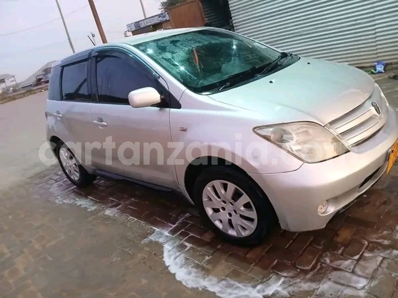 Big with watermark toyota ist kigoma buhigwe 23120