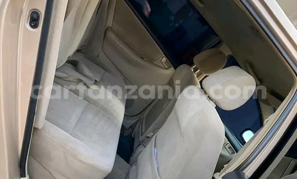 Nunua Ilio tumika Toyota Runx Fedha Gari ndani ya Chato nchini Geita Nunua Ilio tumika Toyota Runx Fedha Gari ndani ya Chato nchini Geita