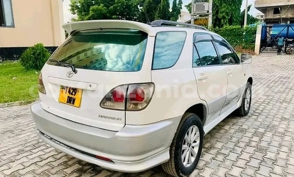 Nunua Ilio tumika Toyota Harrier Nyeupe Gari ndani ya Buhigwe nchini Kigoma Nunua Ilio tumika Toyota Harrier Nyeupe Gari ndani ya Buhigwe nchini Kigoma