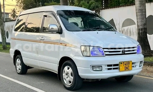 Nunua Ilio tumika Toyota Noah Nyeupe Gari ndani ya Buhigwe nchini Kigoma Nunua Ilio tumika Toyota Noah Nyeupe Gari ndani ya Buhigwe nchini Kigoma