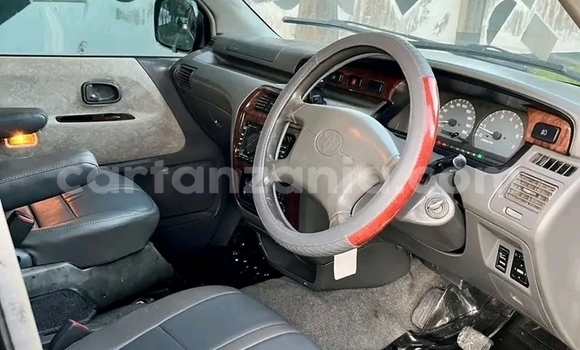 Nunua Ilio tumika Toyota Noah Nyeupe Gari ndani ya Buhigwe nchini Kigoma Nunua Ilio tumika Toyota Noah Nyeupe Gari ndani ya Buhigwe nchini Kigoma