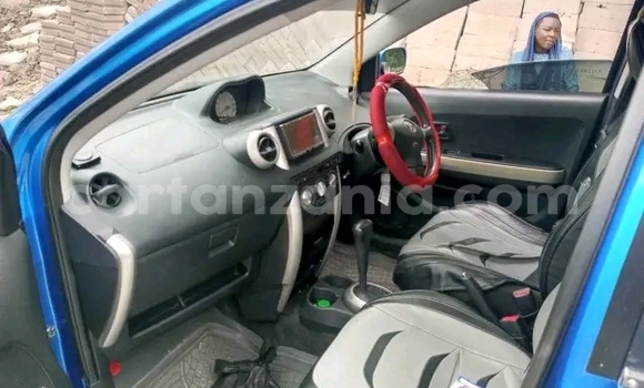 Nunua Ilio tumika Toyota IST Bluu Gari ndani ya Chemba nchini Dodoma Nunua Ilio tumika Toyota IST Bluu Gari ndani ya Chemba nchini Dodoma