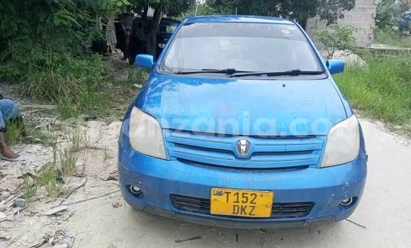 Nunua Ilio tumika Toyota IST Bluu Gari ndani ya Chemba nchini Dodoma Nunua Ilio tumika Toyota IST Bluu Gari ndani ya Chemba nchini Dodoma