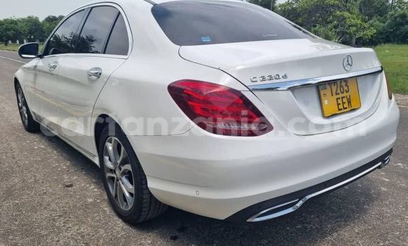 Nunua Ilio tumika Mercedes-Benz C250 coupe Nyingine Gari ndani ya Dar es Salaam nchini Dar es Salaam Nunua Ilio tumika Mercedes-Benz C250 coupe Nyingine Gari ndani ya Dar es Salaam nchini Dar es Salaam