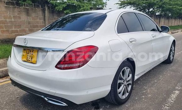 Nunua Ilio tumika Mercedes-Benz C250 coupe Nyingine Gari ndani ya Dar es Salaam nchini Dar es Salaam Nunua Ilio tumika Mercedes-Benz C250 coupe Nyingine Gari ndani ya Dar es Salaam nchini Dar es Salaam