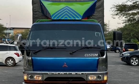 Buy Used Mitsubishi Fuso Fighter Blue Truck in Dar es Salaam in Dar es Salaam Buy Used Mitsubishi Fuso Fighter Blue Truck in Dar es Salaam in Dar es Salaam