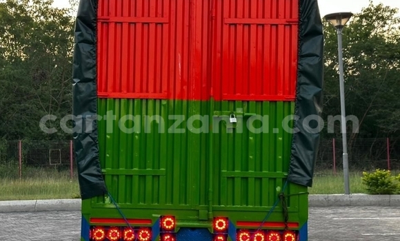 Buy Used Mitsubishi Fuso Fighter Blue Truck in Dar es Salaam in Dar es Salaam Buy Used Mitsubishi Fuso Fighter Blue Truck in Dar es Salaam in Dar es Salaam