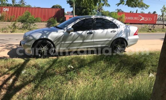 Buy Used Mercedes Viano Silver Car in Dar es Salaam in Dar es Salaam Buy Used Mercedes Viano Silver Car in Dar es Salaam in Dar es Salaam