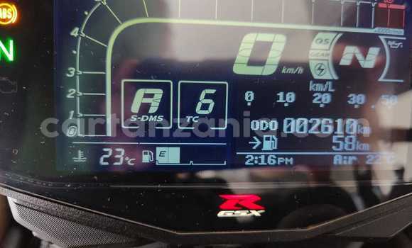 Buy Used Suzuki GSXR White Bike in Arusha in Arusha Buy Used Suzuki GSXR White Bike in Arusha in Arusha