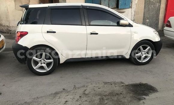 Nunua Ilio tumika Toyota IST Nyeupe Gari ndani ya Dar es Salaam nchini Dar es Salaam Nunua Ilio tumika Toyota IST Nyeupe Gari ndani ya Dar es Salaam nchini Dar es Salaam