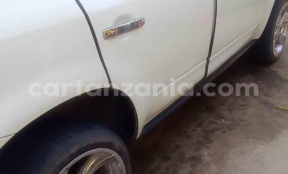 Nunua Ilio tumika Nissan Murano Nyeupe Gari ndani ya Dar es Salaam nchini Dar es Salaam Nunua Ilio tumika Nissan Murano Nyeupe Gari ndani ya Dar es Salaam nchini Dar es Salaam