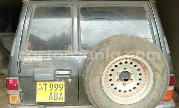 Buy Used Nissan Safari Black Car in Iringa in Iringa