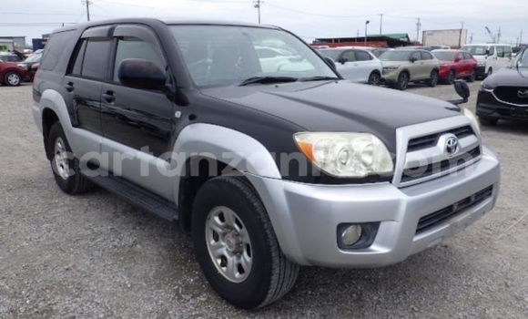 Nunua Imported Toyota Hilux Surf Nyeusi Gari ndani ya Dar es Salaam nchini Dar es Salaam Nunua Imported Toyota Hilux Surf Nyeusi Gari ndani ya Dar es Salaam nchini Dar es Salaam