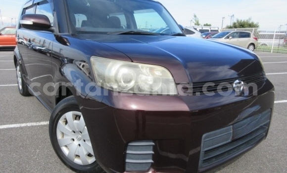 Nunua Imported Toyota Corolla Rumion Nyekundu Gari ndani ya Dar es Salaam nchini Dar es Salaam
