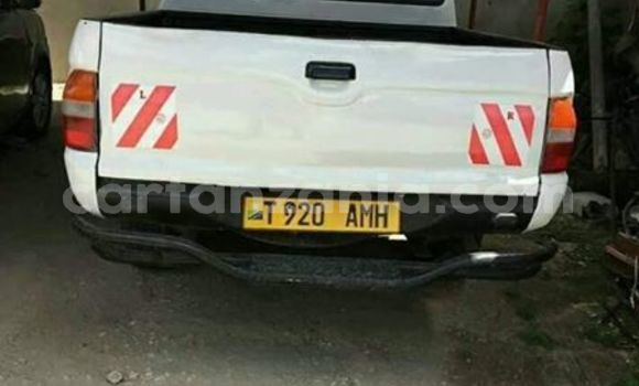 Nunua Ilio tumika Mitsubishi L200 Nyeupe Gari ndani ya Dar es Salaam nchini Dar es Salaam Nunua Ilio tumika Mitsubishi L200 Nyeupe Gari ndani ya Dar es Salaam nchini Dar es Salaam