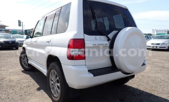 Nunua Imported Mitsubishi Pajero iO Nyeupe Gari ndani ya Dar es Salaam nchini Dar es Salaam Nunua Imported Mitsubishi Pajero iO Nyeupe Gari ndani ya Dar es Salaam nchini Dar es Salaam