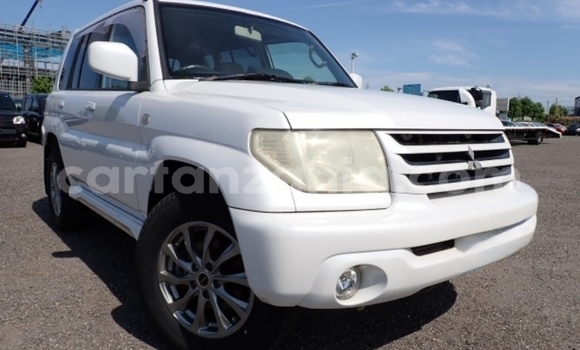 Nunua Imported Mitsubishi Pajero iO Nyeupe Gari ndani ya Dar es Salaam nchini Dar es Salaam Nunua Imported Mitsubishi Pajero iO Nyeupe Gari ndani ya Dar es Salaam nchini Dar es Salaam