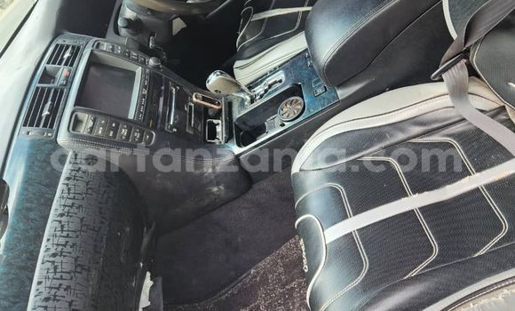 Buy Used Toyota Crown White Car in Dar es Salaam in Dar es Salaam Buy Used Toyota Crown White Car in Dar es Salaam in Dar es Salaam