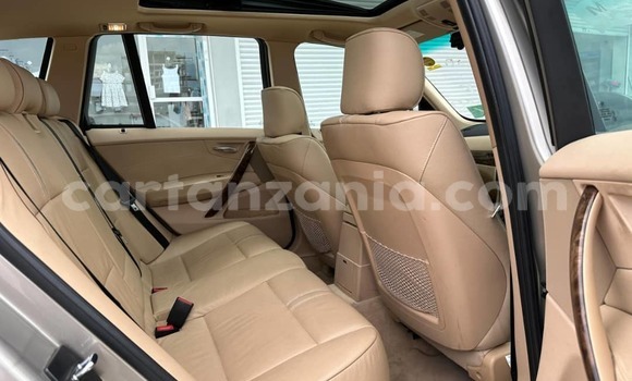 Nunua Ilio tumika BMW X3 Beige Gari ndani ya Dar es Salaam nchini Dar es Salaam Nunua Ilio tumika BMW X3 Beige Gari ndani ya Dar es Salaam nchini Dar es Salaam