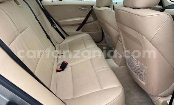 Nunua Ilio tumika BMW X3 Beige Gari ndani ya Dar es Salaam nchini Dar es Salaam Nunua Ilio tumika BMW X3 Beige Gari ndani ya Dar es Salaam nchini Dar es Salaam