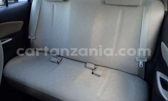 Nunua Imported Toyota Belta Bluu Gari ndani ya Dar es Salaam nchini Dar es Salaam Nunua Imported Toyota Belta Bluu Gari ndani ya Dar es Salaam nchini Dar es Salaam