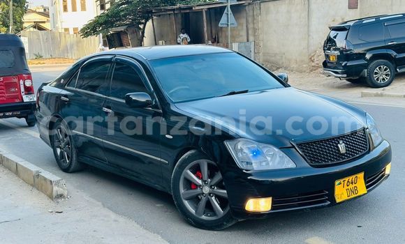 Nunua Ilio tumika Toyota Crown Nyeusi Gari ndani ya Dar es Salaam nchini Dar es Salaam Nunua Ilio tumika Toyota Crown Nyeusi Gari ndani ya Dar es Salaam nchini Dar es Salaam