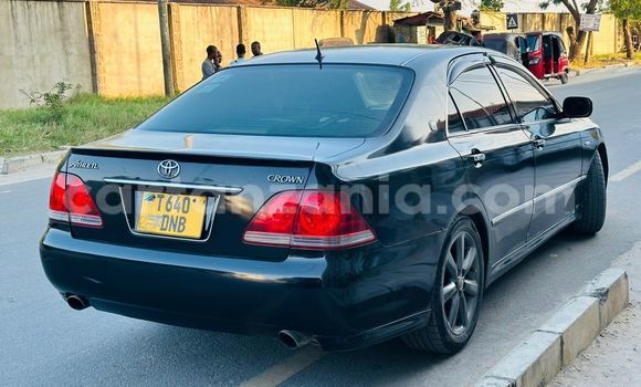 Nunua Ilio tumika Toyota Crown Nyeusi Gari ndani ya Dar es Salaam nchini Dar es Salaam Nunua Ilio tumika Toyota Crown Nyeusi Gari ndani ya Dar es Salaam nchini Dar es Salaam
