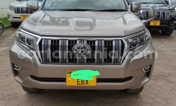 Nunua Ilio tumika Toyota Prado Nyingine Gari ndani ya Dar es Salaam nchini Dar es Salaam