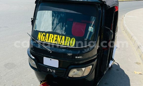 Buy Used Bajaj AVENGER Red Bike in Dar es Salaam in Dar es Salaam Buy Used Bajaj AVENGER Red Bike in Dar es Salaam in Dar es Salaam