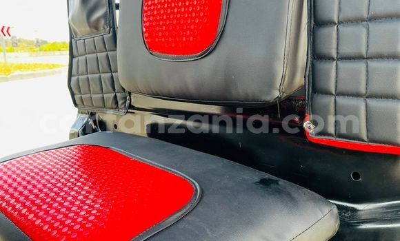 Buy Used Bajaj AVENGER Red Bike in Dar es Salaam in Dar es Salaam Buy Used Bajaj AVENGER Red Bike in Dar es Salaam in Dar es Salaam