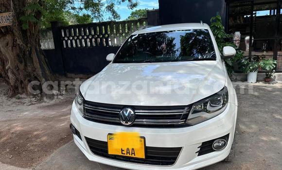 Nunua Ilio tumika Volkswagen Tiguan Nyeupe Gari ndani ya Dar es Salaam nchini Dar es Salaam Nunua Ilio tumika Volkswagen Tiguan Nyeupe Gari ndani ya Dar es Salaam nchini Dar es Salaam
