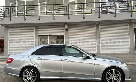 Buy Used Mercedes-Benz E-Classe Other Car in Dar es Salaam in Dar es Salaam Buy Used Mercedes-Benz E-Classe Other Car in Dar es Salaam in Dar es Salaam