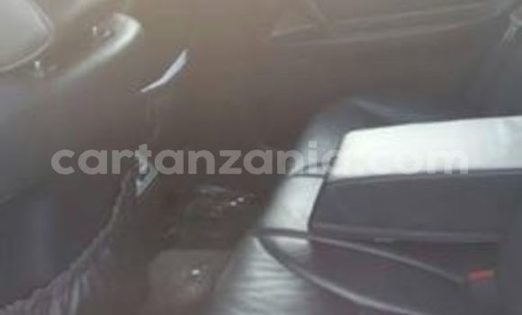 Nunua Ilio tumika Mercedes‒Benz E–Class Fedha Gari ndani ya Dar es Salaam nchini Dar es Salaam Nunua Ilio tumika Mercedes‒Benz E–Class Fedha Gari ndani ya Dar es Salaam nchini Dar es Salaam