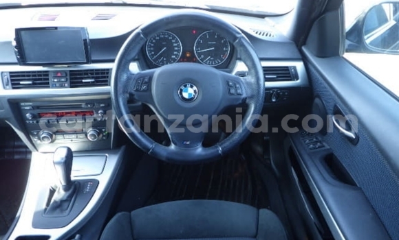 Nunua Imported BMW 3–Series Nyeusi Gari ndani ya Dar es Salaam nchini Dar es Salaam Nunua Imported BMW 3–Series Nyeusi Gari ndani ya Dar es Salaam nchini Dar es Salaam