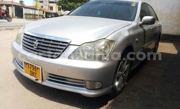 Nunua Ilio tumika Mercedes‒Benz E–Class Fedha Gari ndani ya Dar es Salaam nchini Dar es Salaam Nunua Ilio tumika Mercedes‒Benz E–Class Fedha Gari ndani ya Dar es Salaam nchini Dar es Salaam