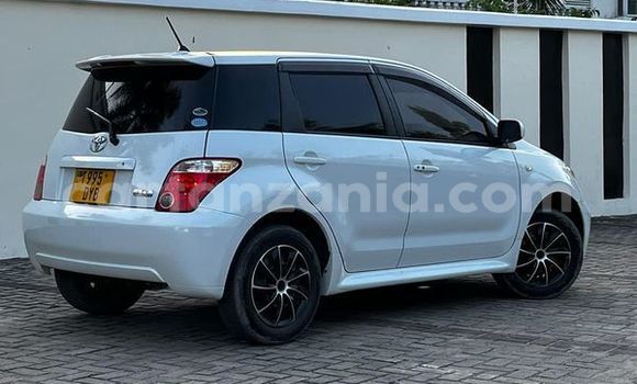 Buy Used Toyota IST Other Car in Dar es Salaam in Dar es Salaam Buy Used Toyota IST Other Car in Dar es Salaam in Dar es Salaam