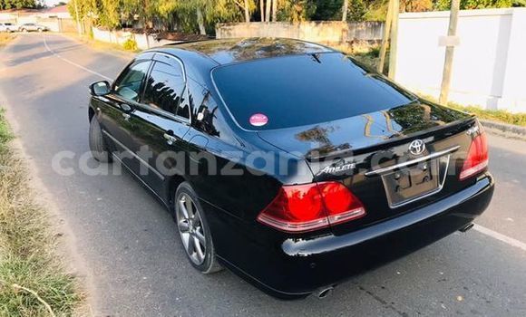 Buy Used Toyota Crown Other Car in Dar es Salaam in Dar es Salaam Buy Used Toyota Crown Other Car in Dar es Salaam in Dar es Salaam